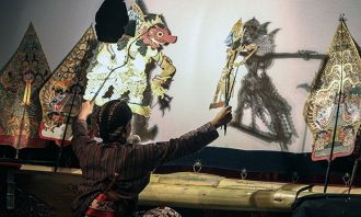 Dalang Wayang Kulit